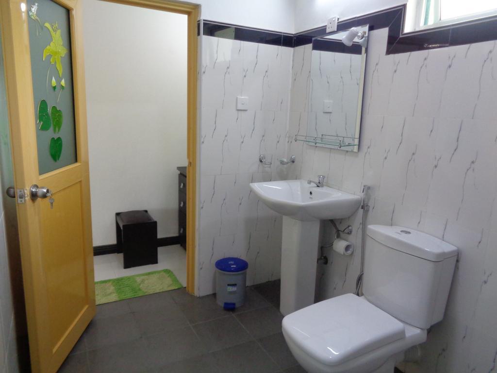 Man Guest Polonnaruwa Hotel Bilik gambar