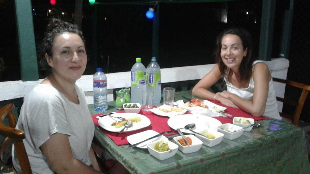 Man Guest Polonnaruwa Hotel Luaran gambar